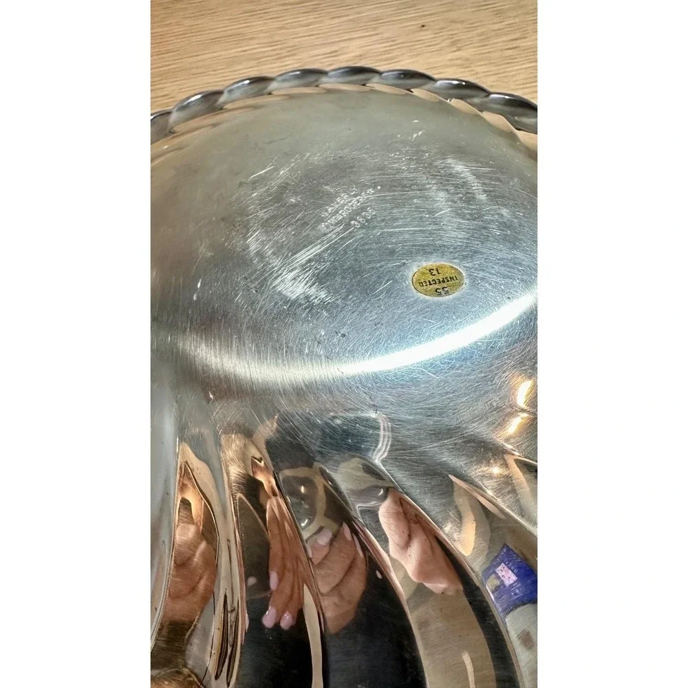 WM Rogers Vintage Waverly 3835 Silverplate Swirl Bowl 10.5